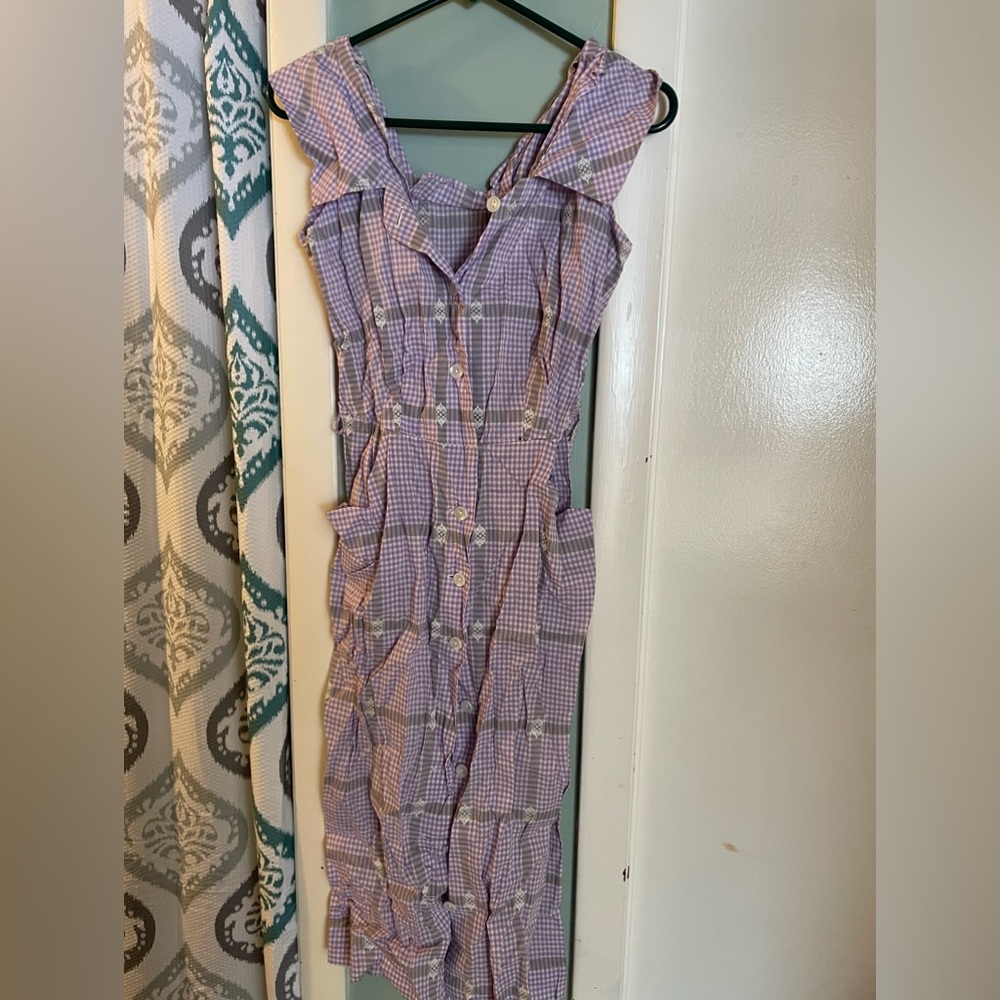 VINTAGE 1940’s purple button up dress!